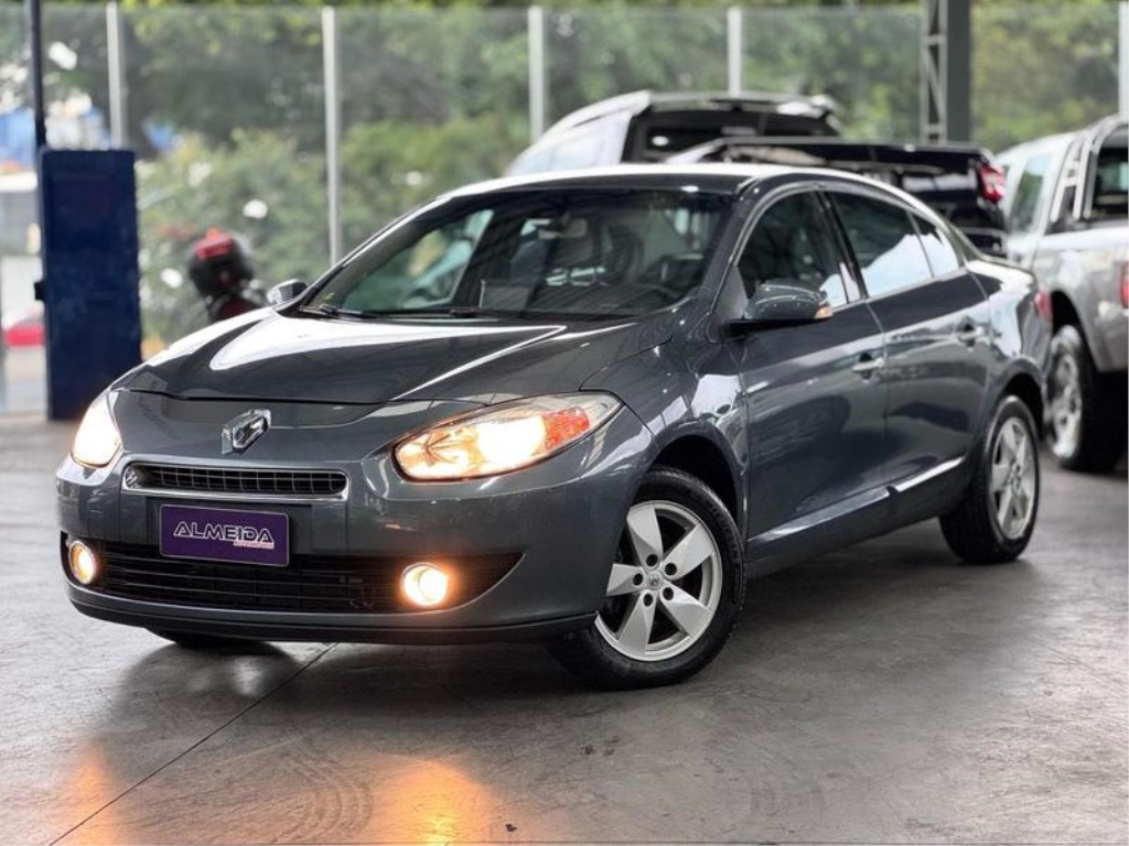 RENAULT FLUENCE 2.0 DYNAMIQUE 16V FLEX 4P AUTOMÁTICO