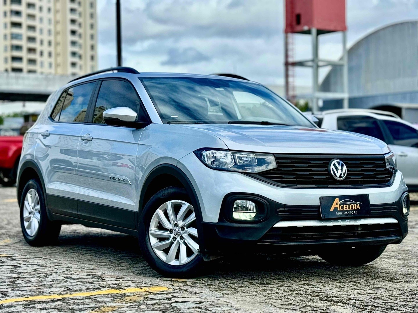 VOLKSWAGEN T-CROSS 1.0 200 TSI TOTAL FLEX AUTOMÁTICO