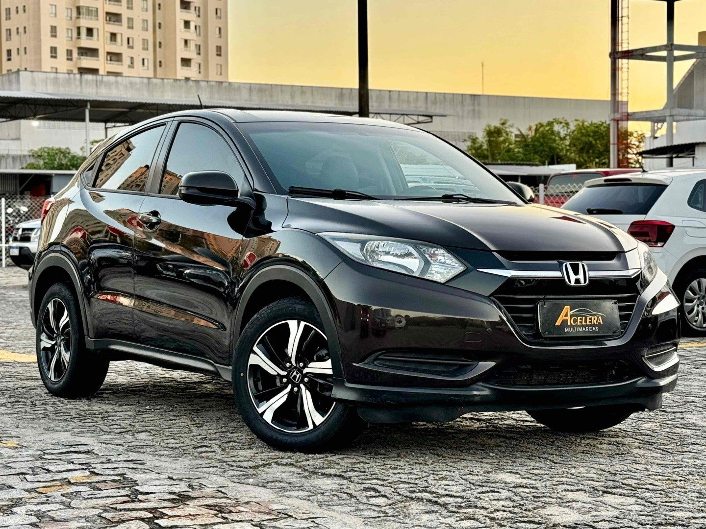 HONDA HR-V 1.8 16V FLEX LX 4P MANUAL