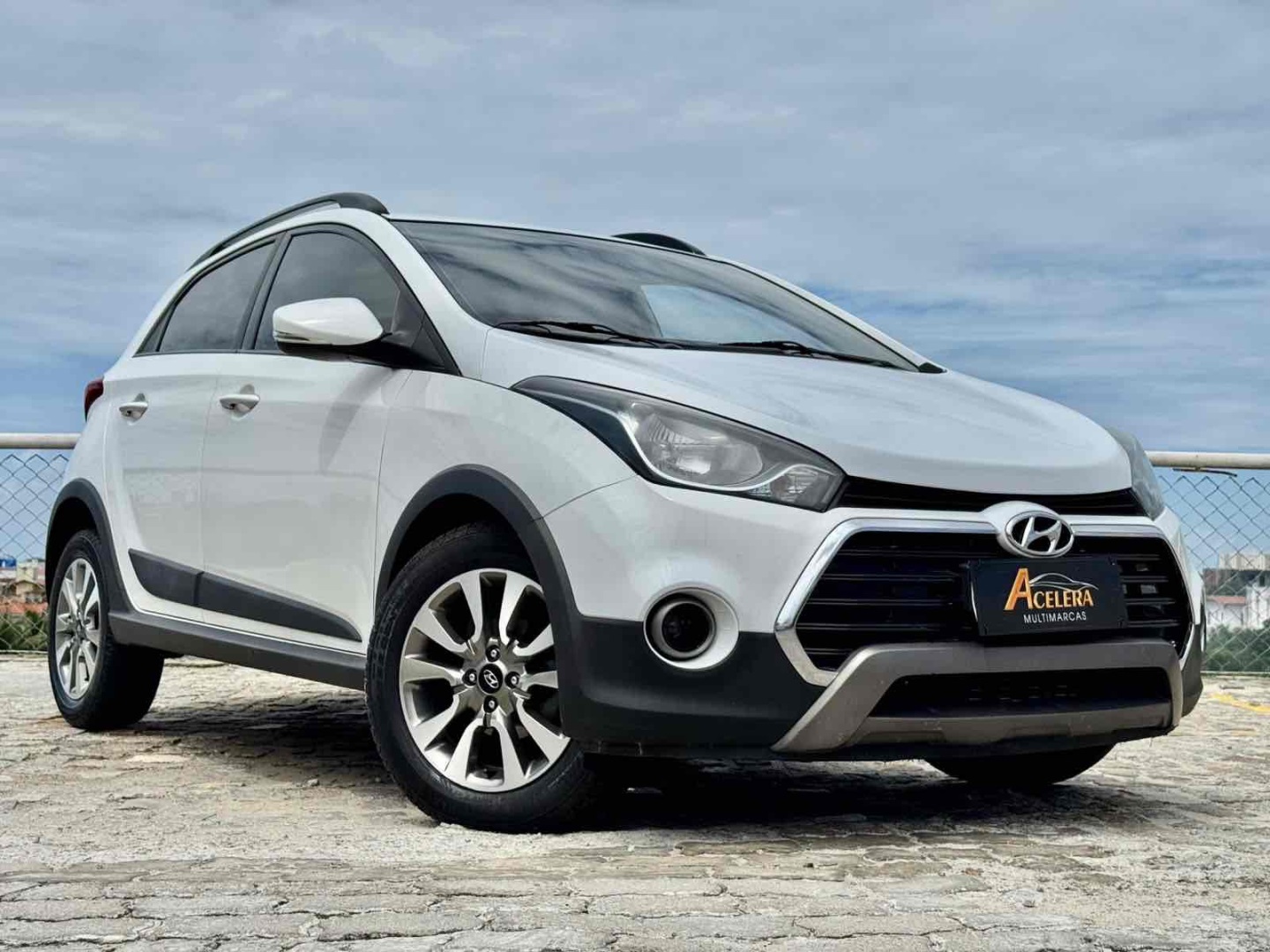 HYUNDAI HB20X 1.6 16V STYLE FLEX 4P AUTOMÁTICO
