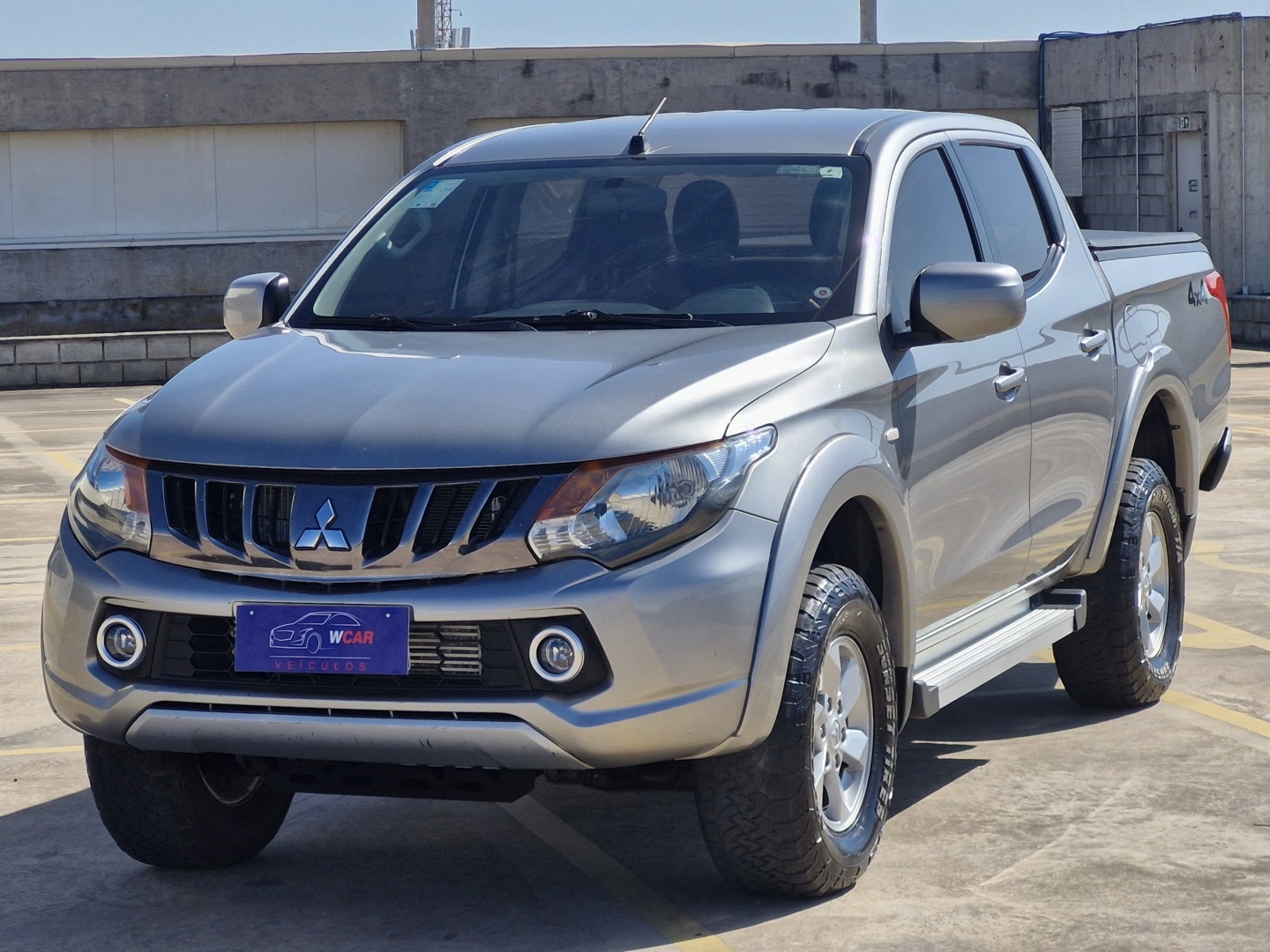 MITSUBISHI L200 TRITON 2.4 16V TURBO DIESEL SPORT GLS CD 4P 4X4 AUTOMÁTICO