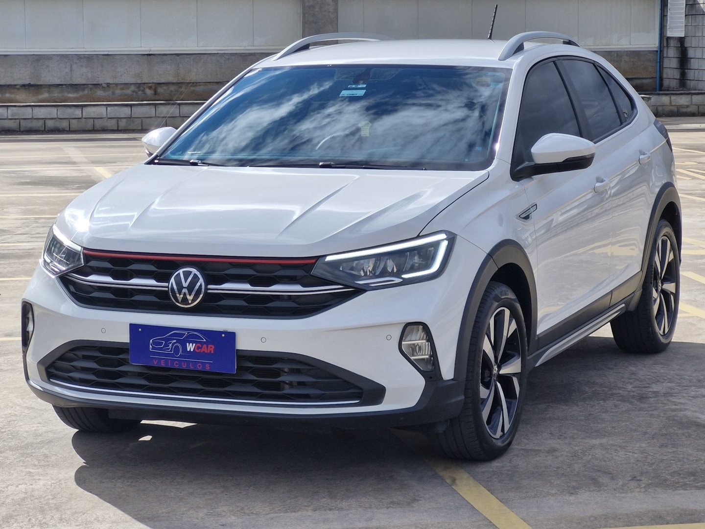 VOLKSWAGEN NIVUS 1.0 200 TSI TOTAL FLEX HIGHLINE AUTOMÁTICO
