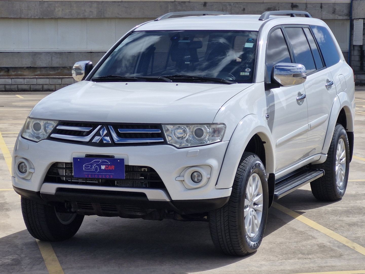 MITSUBISHI PAJERO DAKAR 3.2 HPE 4X4 7 LUGARES 16V TURBO INTERCOOLER DIESEL 4P AUTOMÁTICO