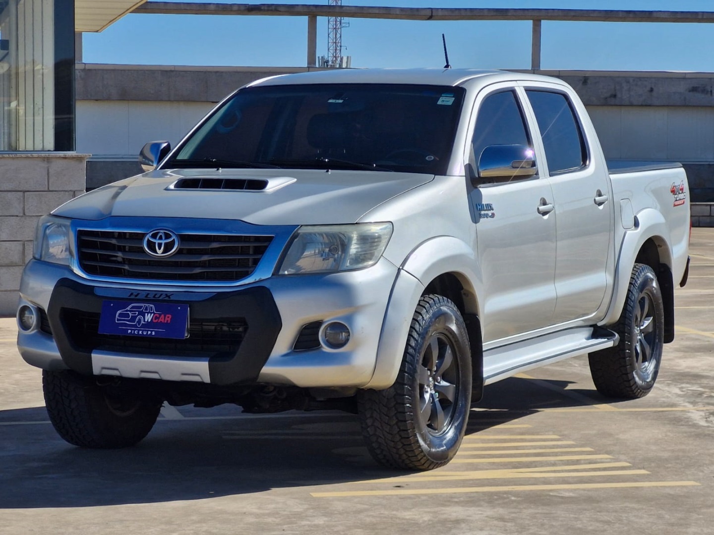 TOYOTA HILUX 3.0 SRV 4X4 CD 16V TURBO INTERCOOLER DIESEL 4P AUTOMÁTICO