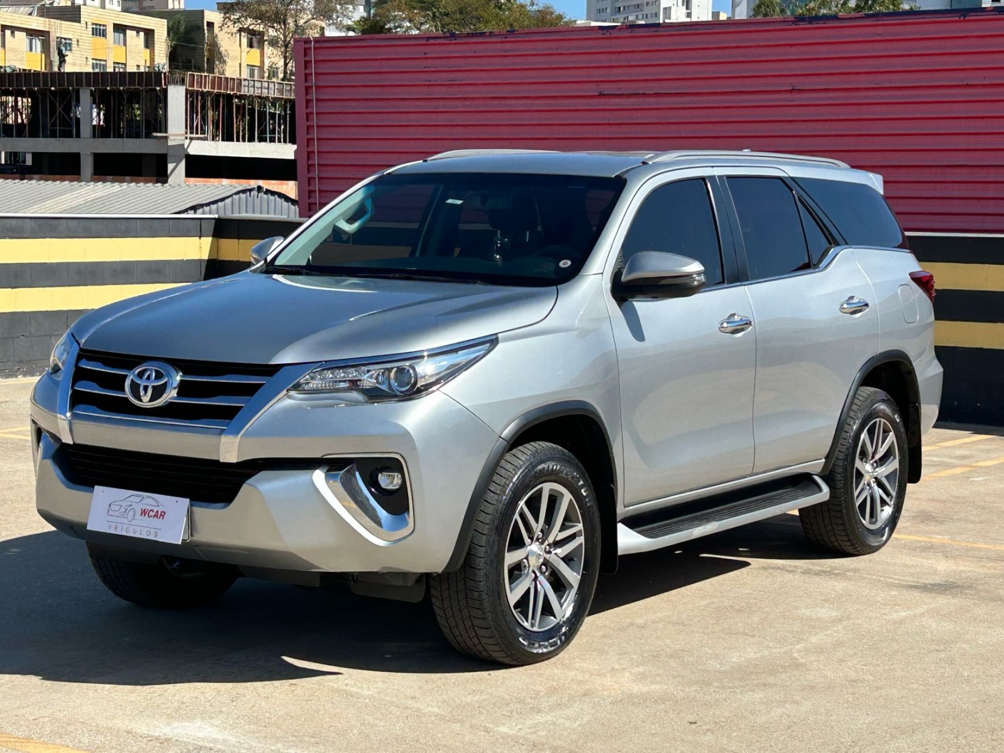 TOYOTA HILUX SW4 2.8 SRX 4X4 16V TURBO INTERCOOLER DIESEL 4P AUTOMÁTICO