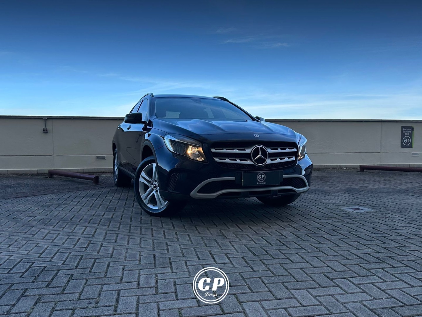 MERCEDES-BENZ GLA 200 1.6 CGI FLEX STYLE 7G-DCT