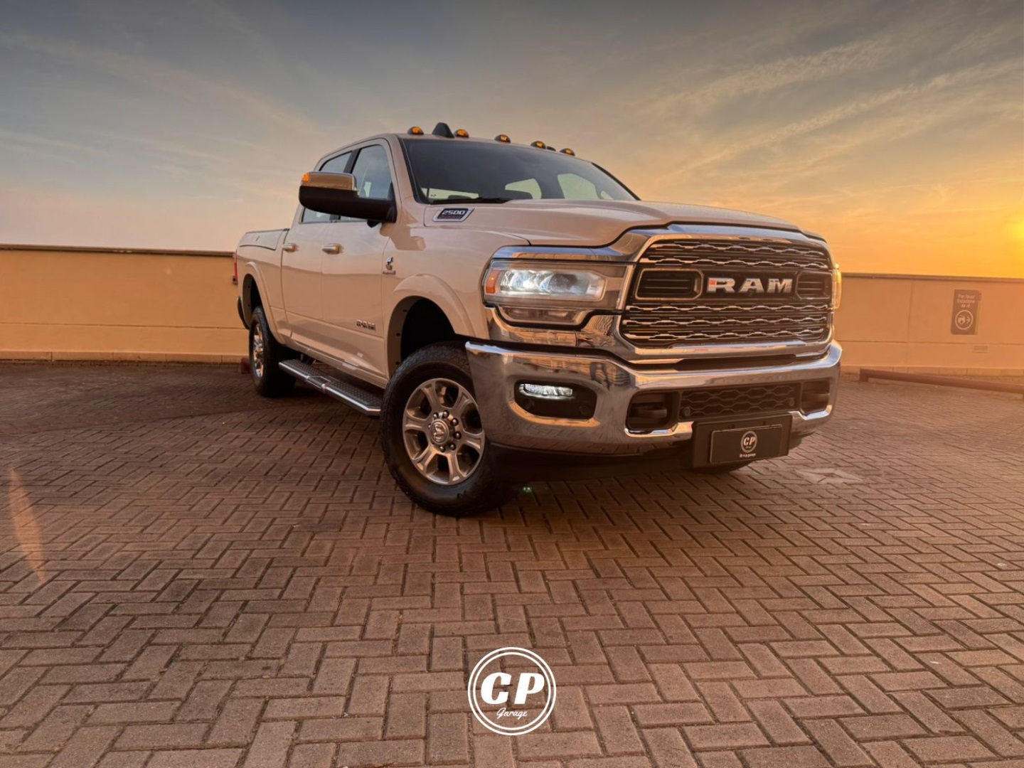 RAM 2500 6.7 I6 TURBO DIESEL LARAMIE CD 4X4 AUTOMÁTICO