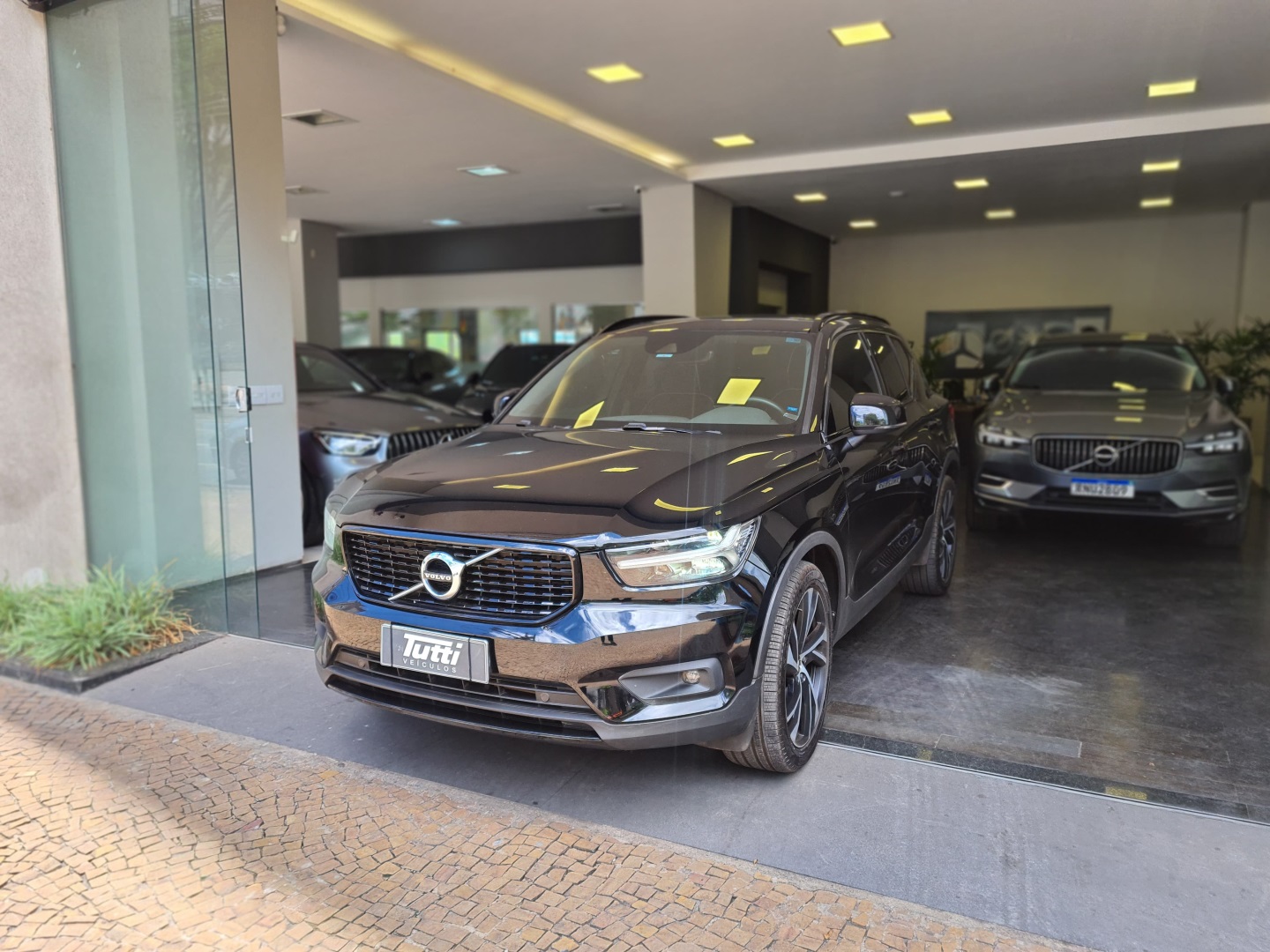 VOLVO XC 40 2.0 T5 GASOLINA R-DESIGN AWD GEARTRONIC