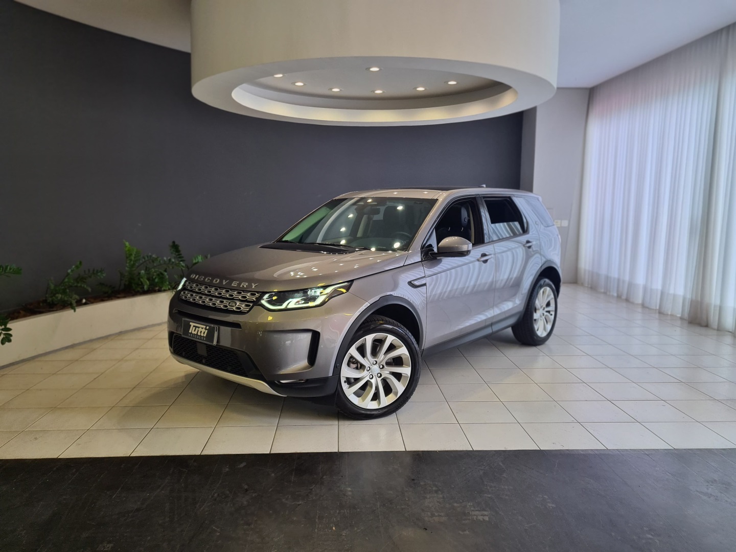 LAND ROVER DISCOVERY SPORT 2.0 D200 TURBO DIESEL SE AUTOMÁTICO