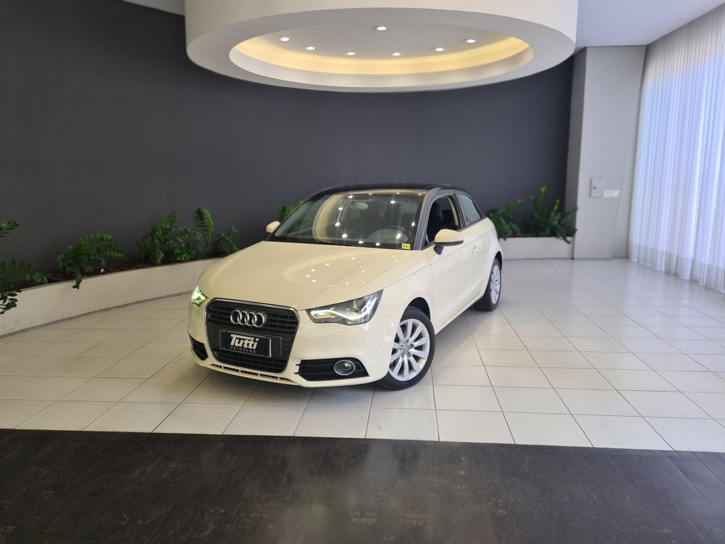 AUDI A1 1.4 TFSI ATTRACTION 16V 122CV GASOLINA 2P AUTOMÁTICO