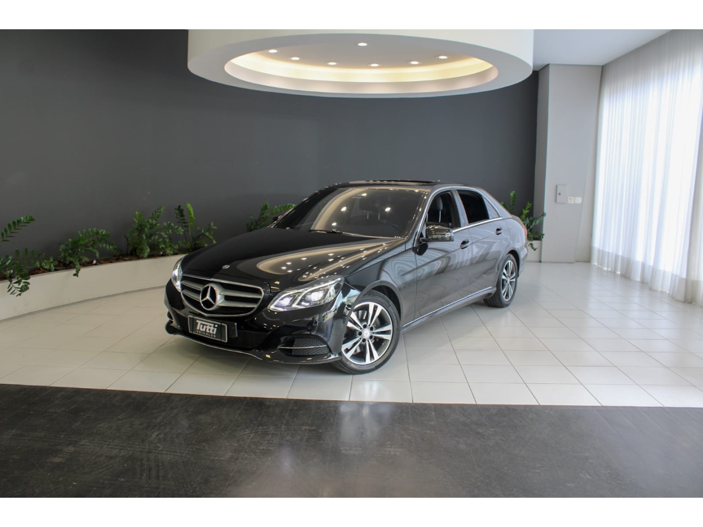 MERCEDES-BENZ E 250 2.0 AVANTGARDE 16V TURBO GASOLINA 4P AUTOMÁTICO