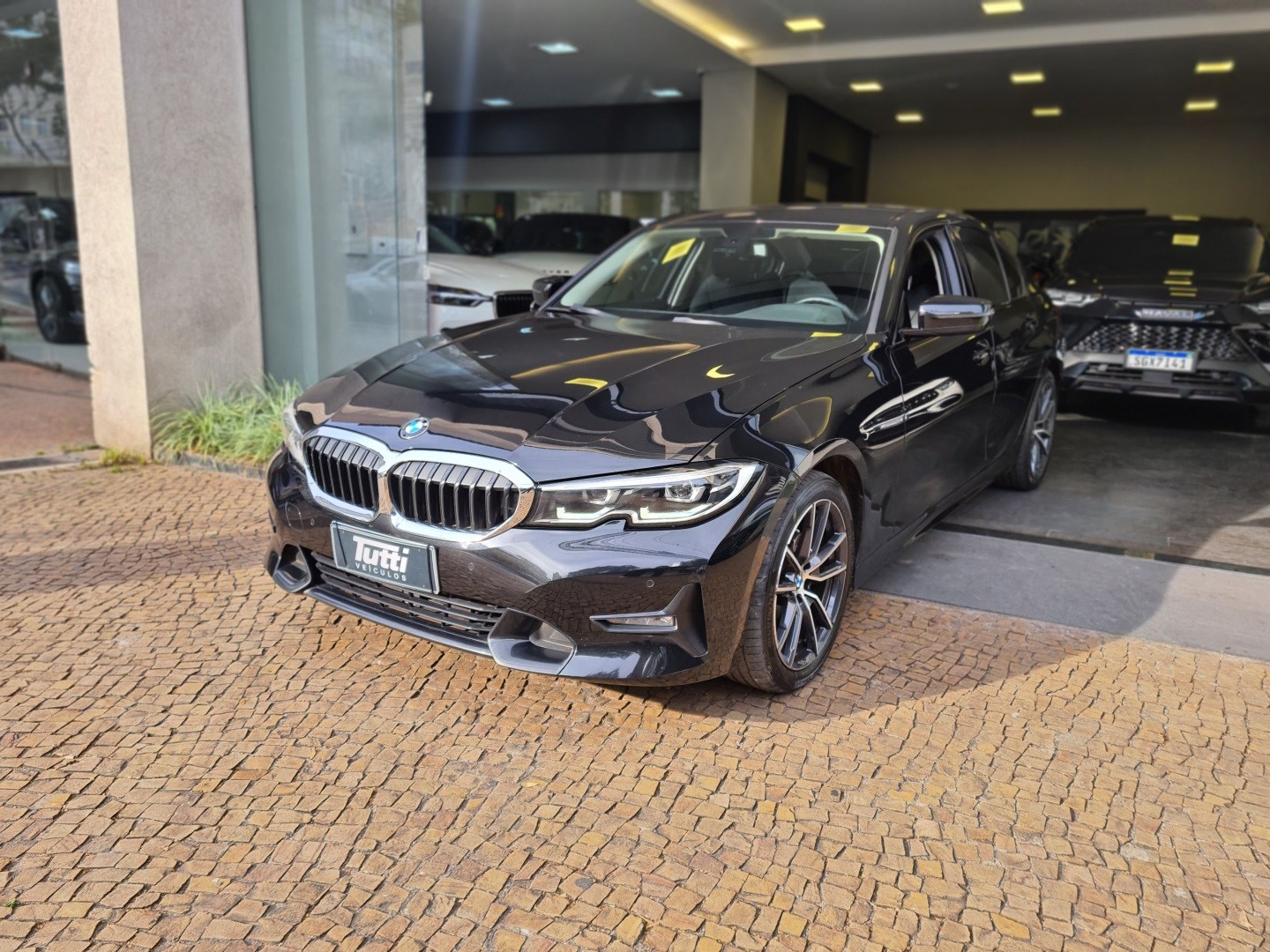 BMW 320i 2.0 16V TURBO GASOLINA SPORT AUTOMÁTICO