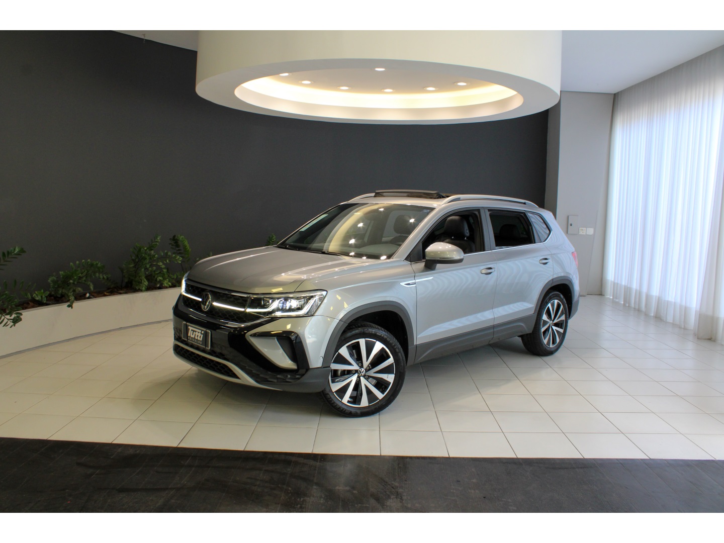 VOLKSWAGEN TAOS 1.4 250 TSI TOTAL FLEX HIGHLINE AUTOMÁTICO