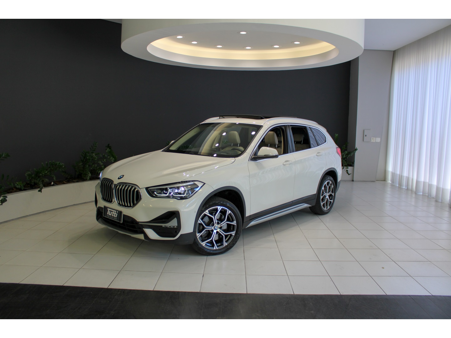 BMW X1 2.0 16V TURBO ACTIVEFLEX SDRIVE20I X-LINE 4P AUTOMÁTICO