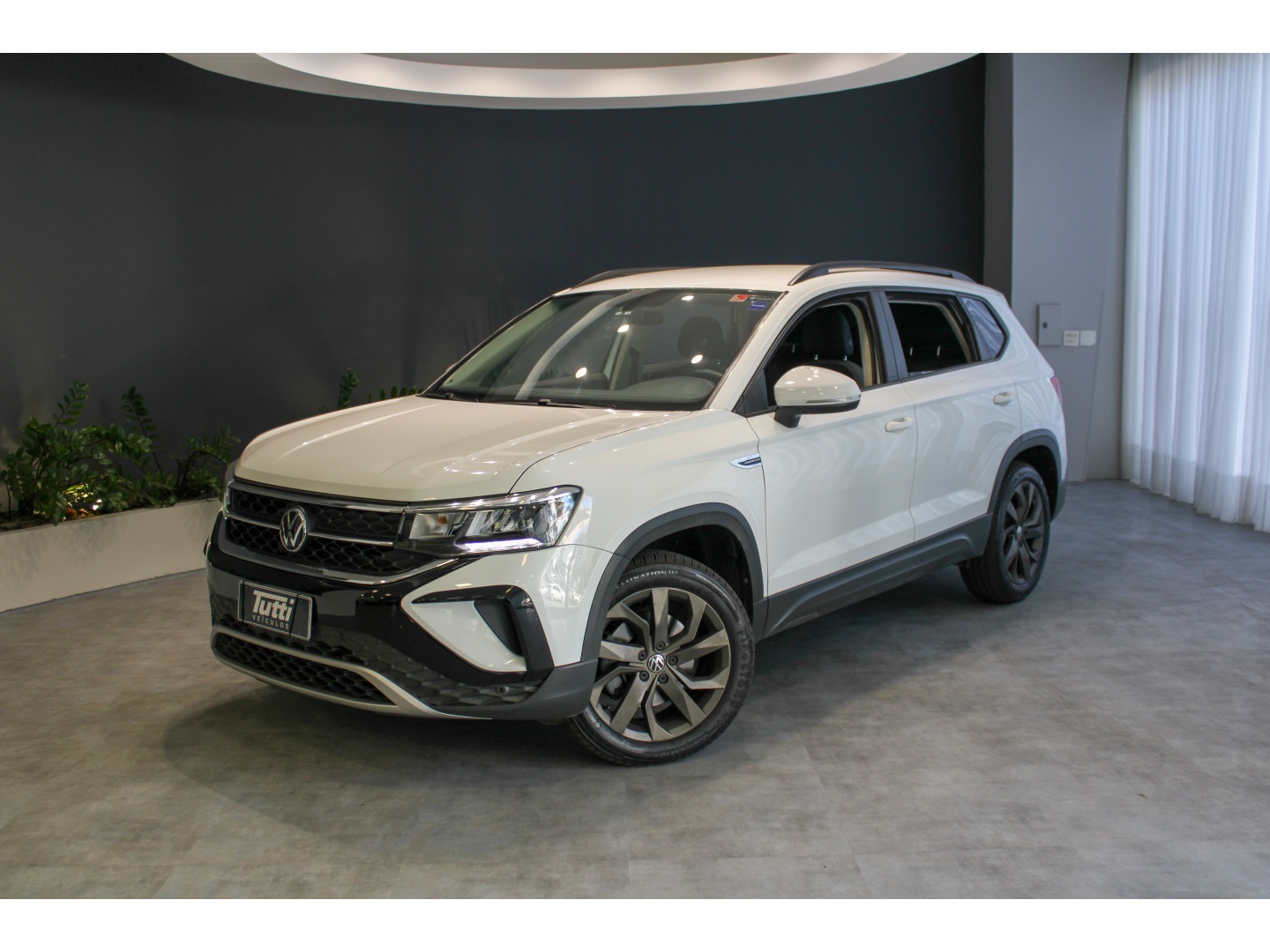 VOLKSWAGEN TAOS 1.4 250 TSI TOTAL FLEX COMFORTLINE AUTOMÁTICO