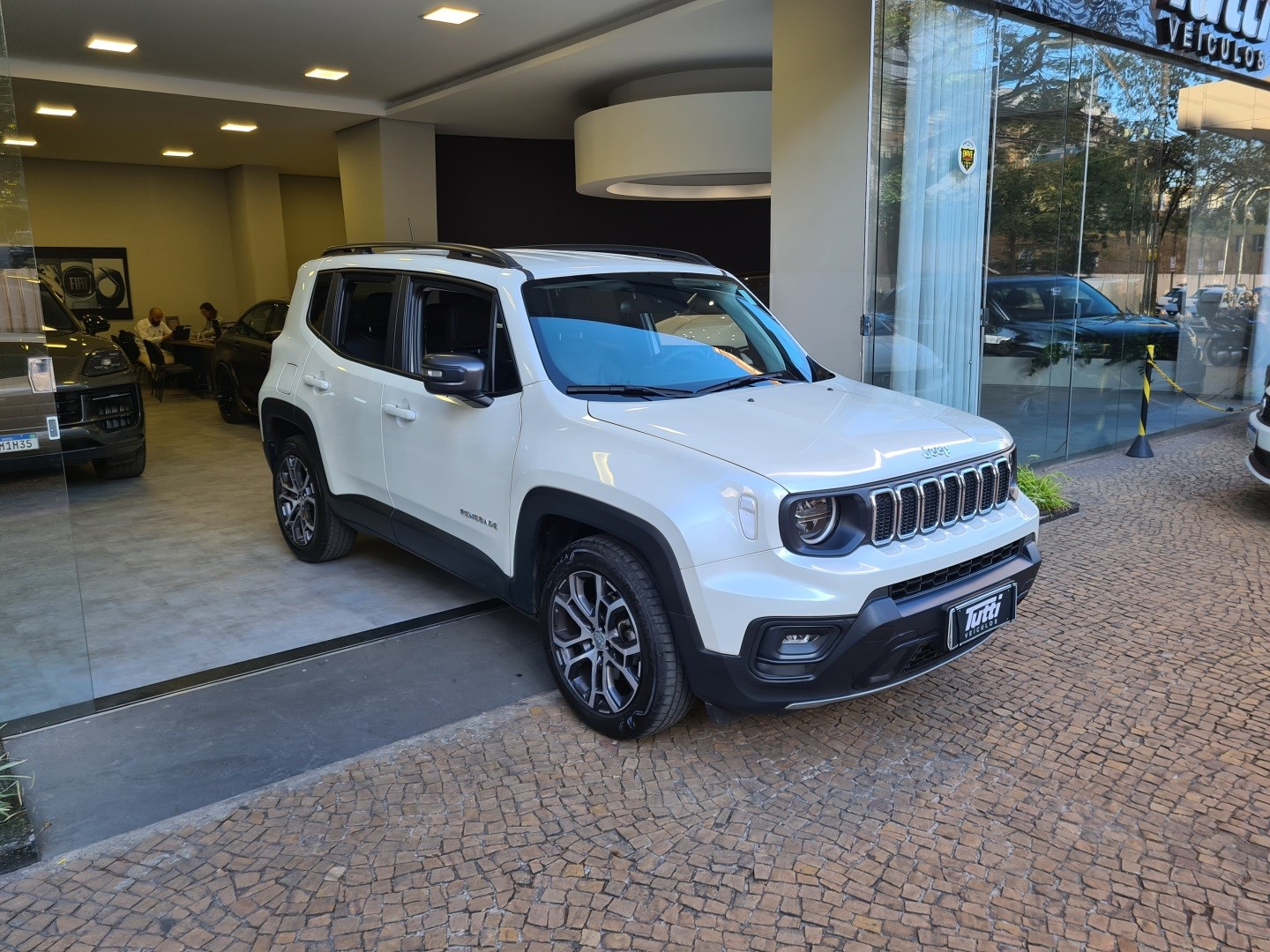 JEEP RENEGADE 1.3 T270 TURBO FLEX LONGITUDE AT6