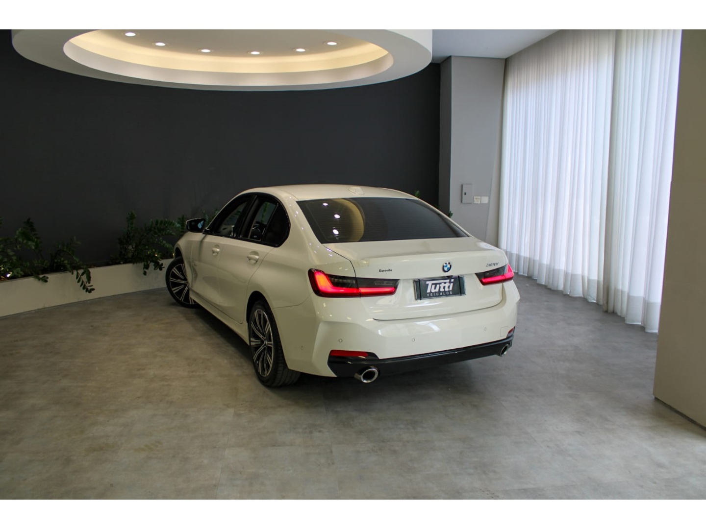 BMW 320i 2024