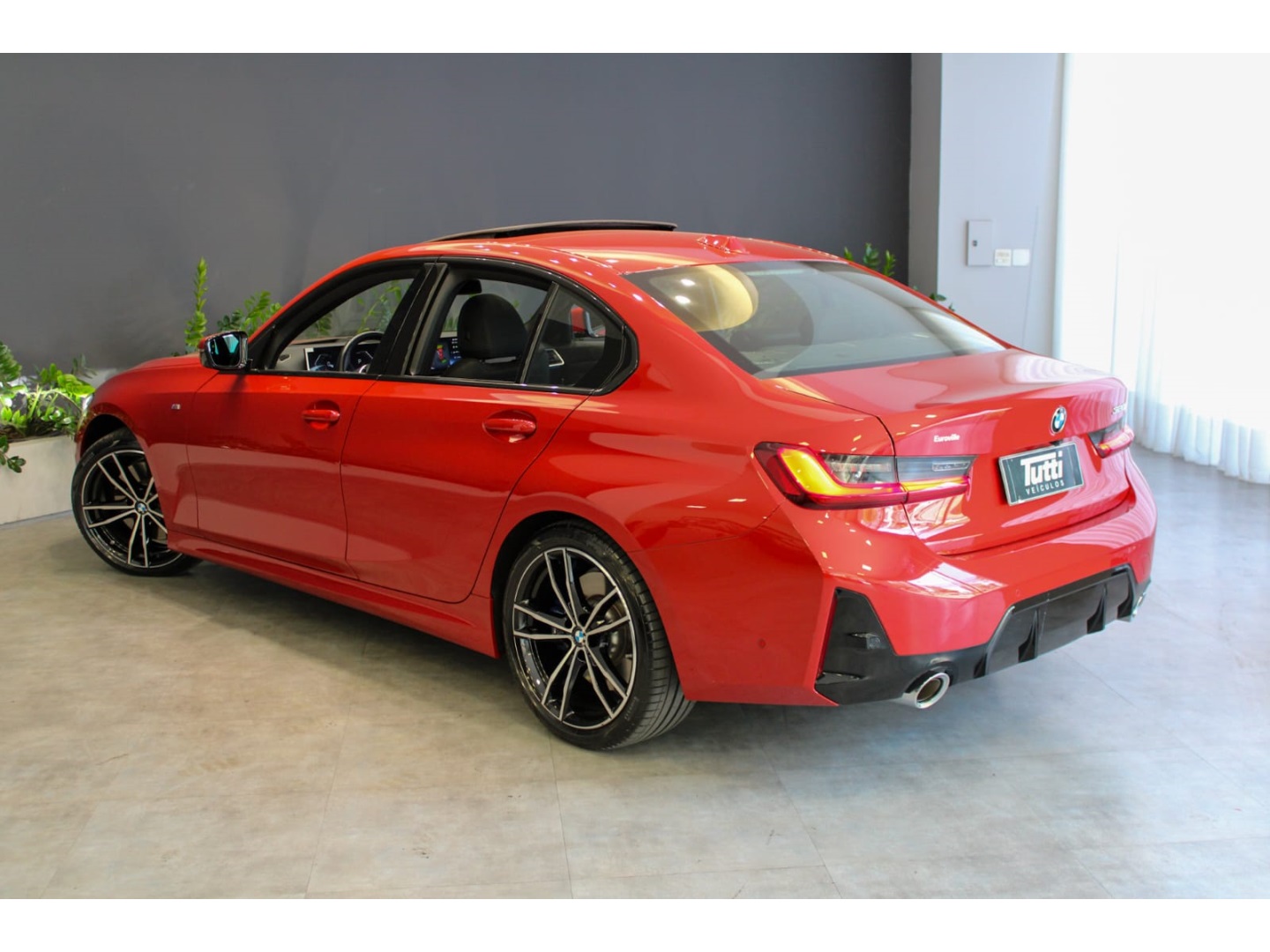BMW 320i 2024