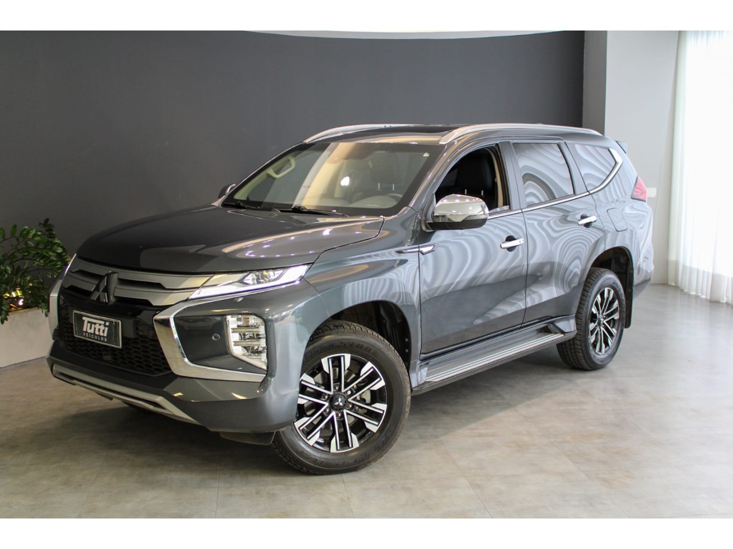 Mitsubishi PAJERO SPORT 2024