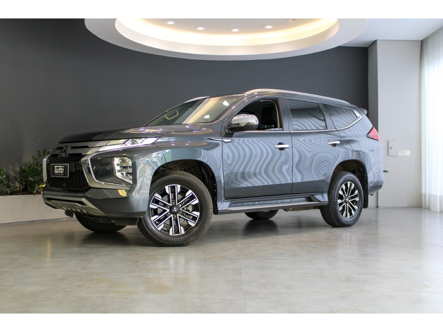 Mitsubishi PAJERO SPORT 2024