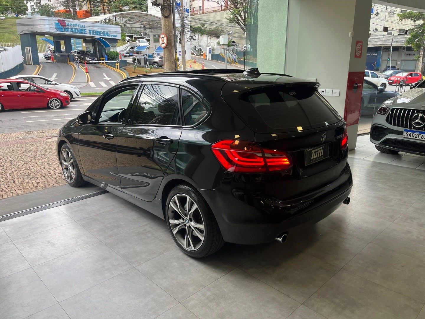 BMW 225i 2016