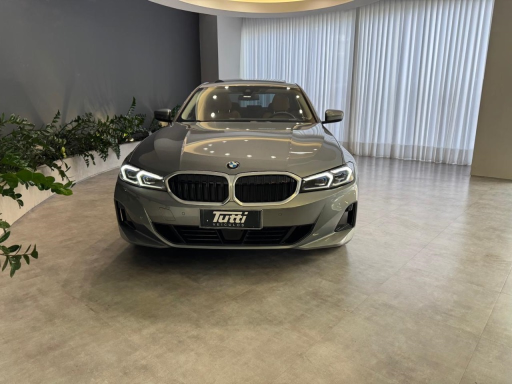BMW 320i 2024