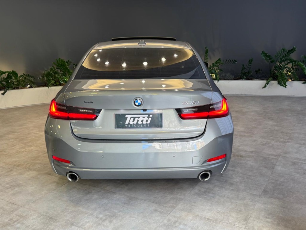 BMW 320i 2024