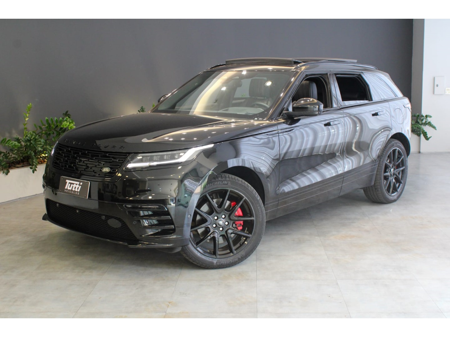 Land Rover RANGE ROVER VELAR 2024