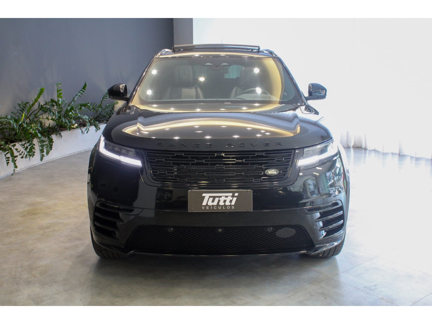 Land Rover RANGE ROVER VELAR 2024