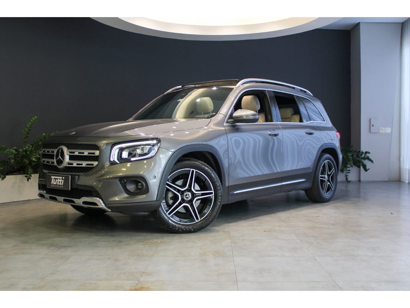 Mercedes-Benz GLB 200 2021