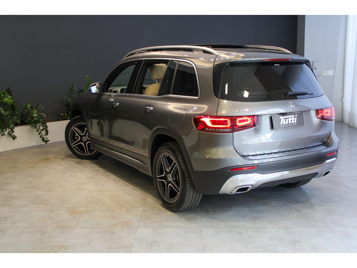 Mercedes-Benz GLB 200 2021