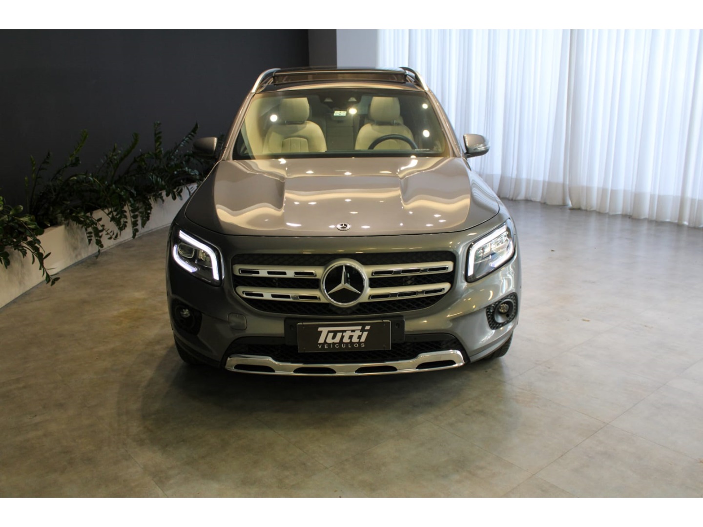 Mercedes-Benz GLB 200 2021
