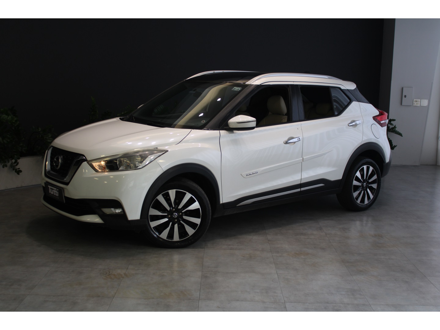 Nissan KICKS 2018