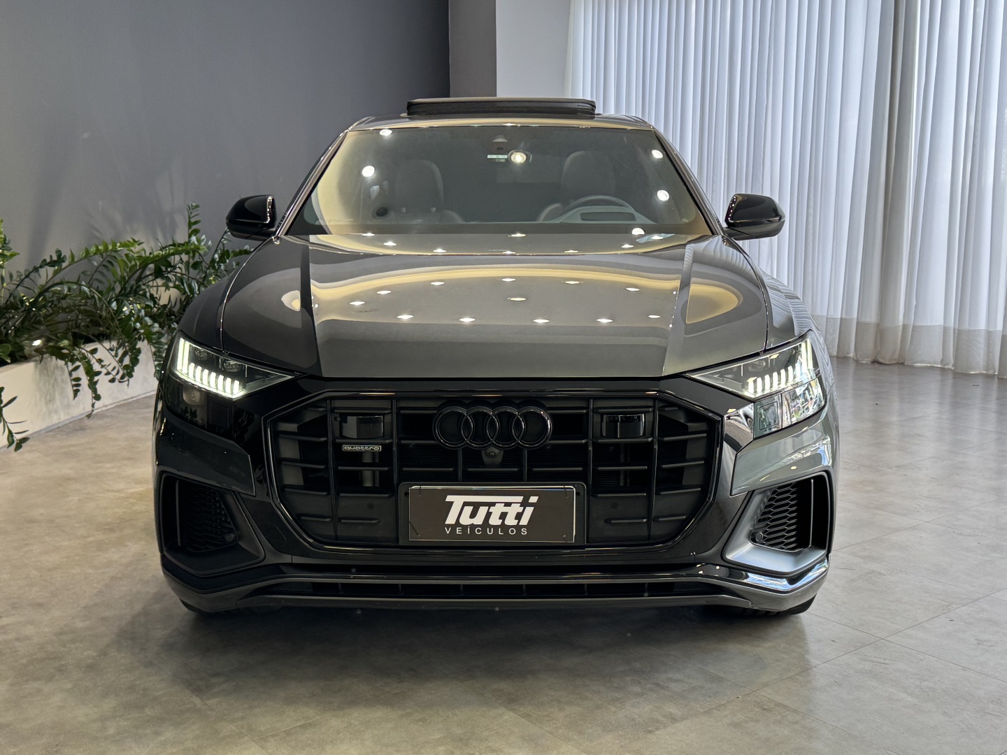 Audi Q8 2023