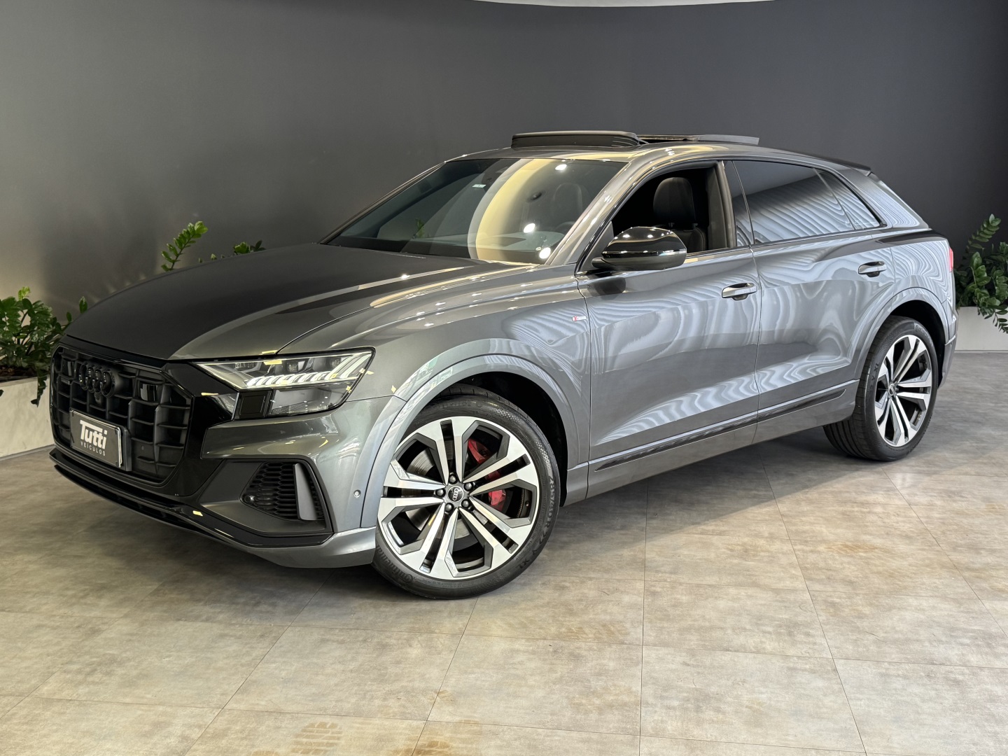 Audi Q8 2023