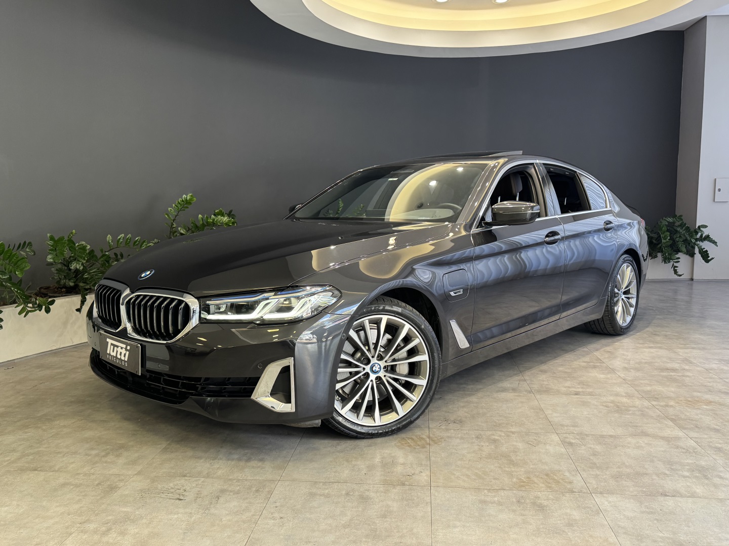 BMW 530e 2023