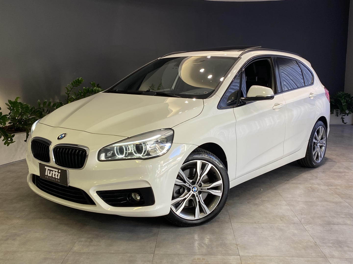 BMW 225i 2016