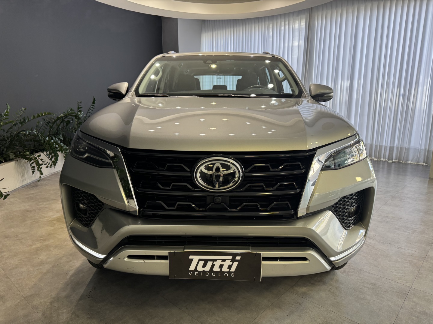 Toyota HILUX SW4 2023
