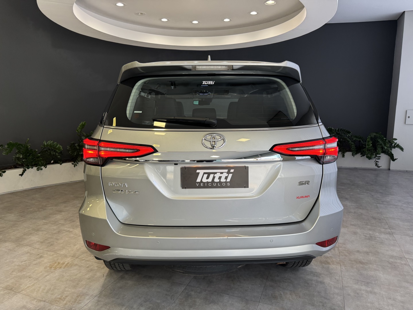 Toyota HILUX SW4 2023