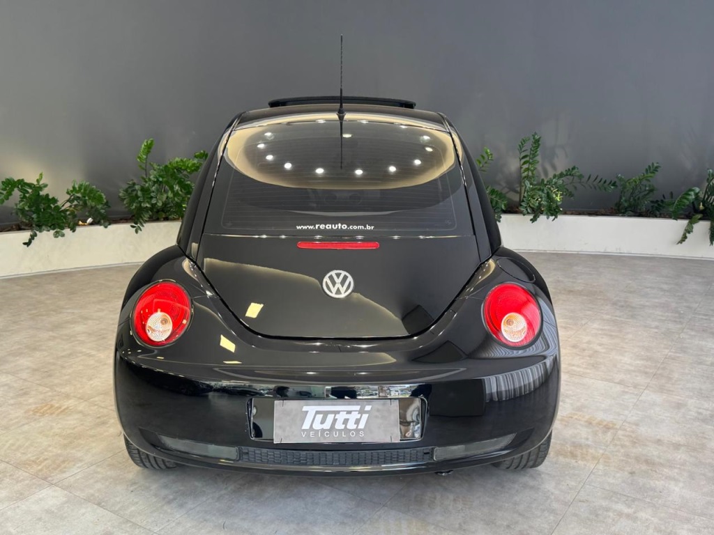 Volkswagen NEW BEETLE 2009