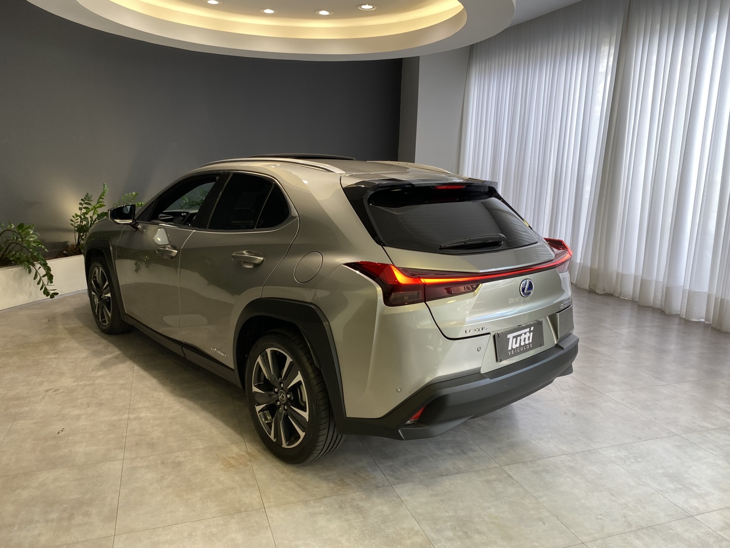 Lexus UX 250h 2019