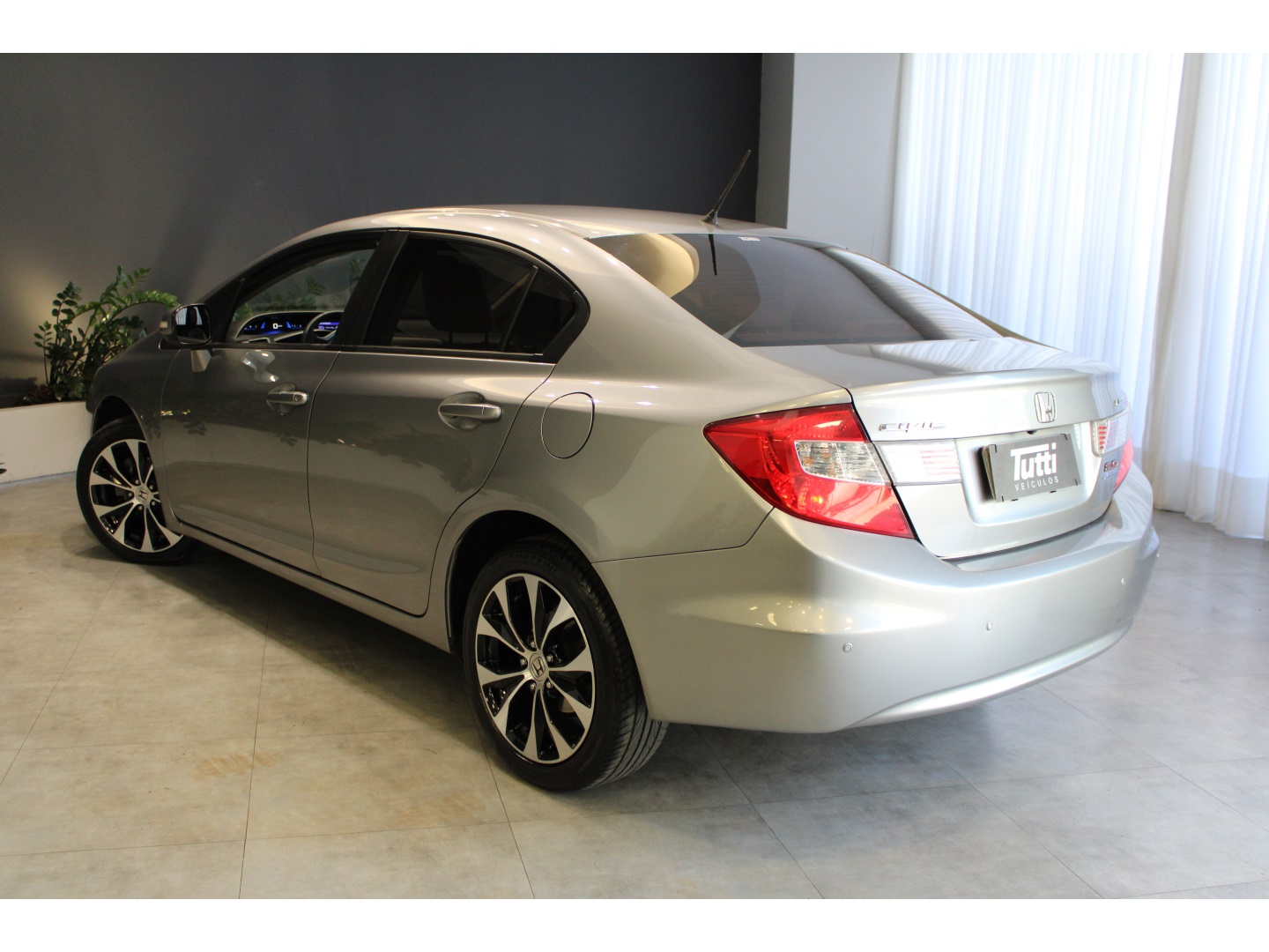 Honda CIVIC 2015