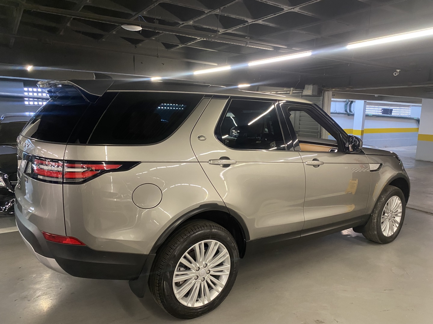 Land Rover DISCOVERY 2018