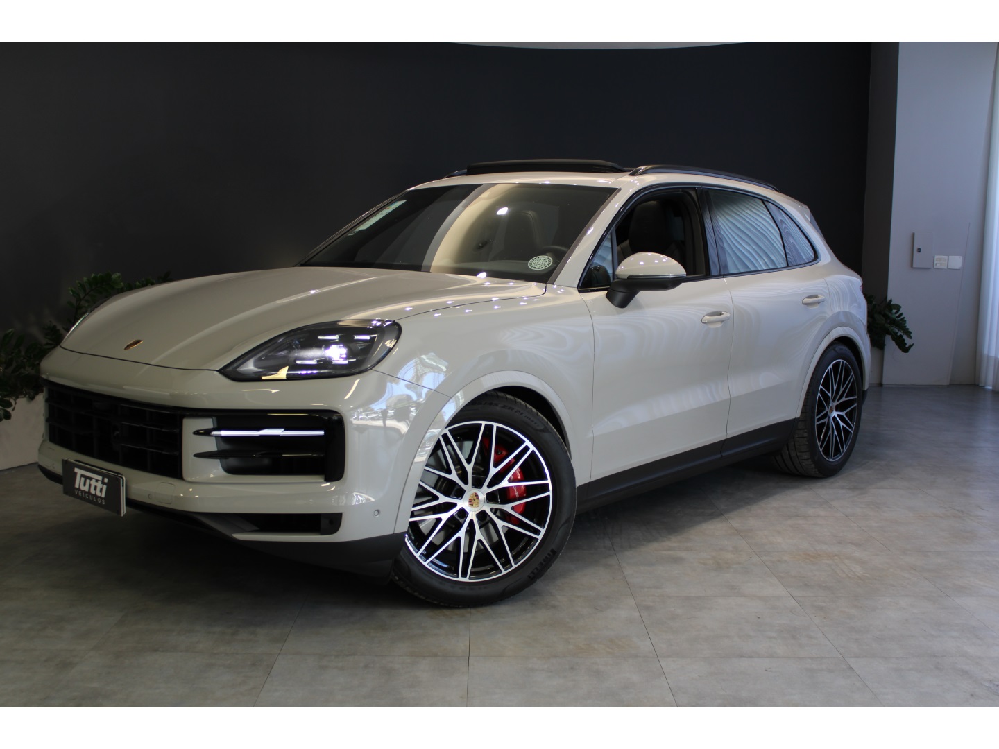 Porsche CAYENNE 2025