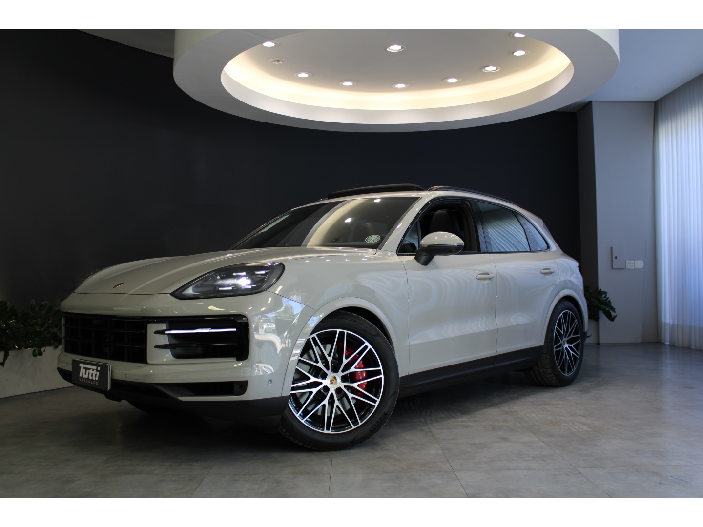 Porsche CAYENNE 2025