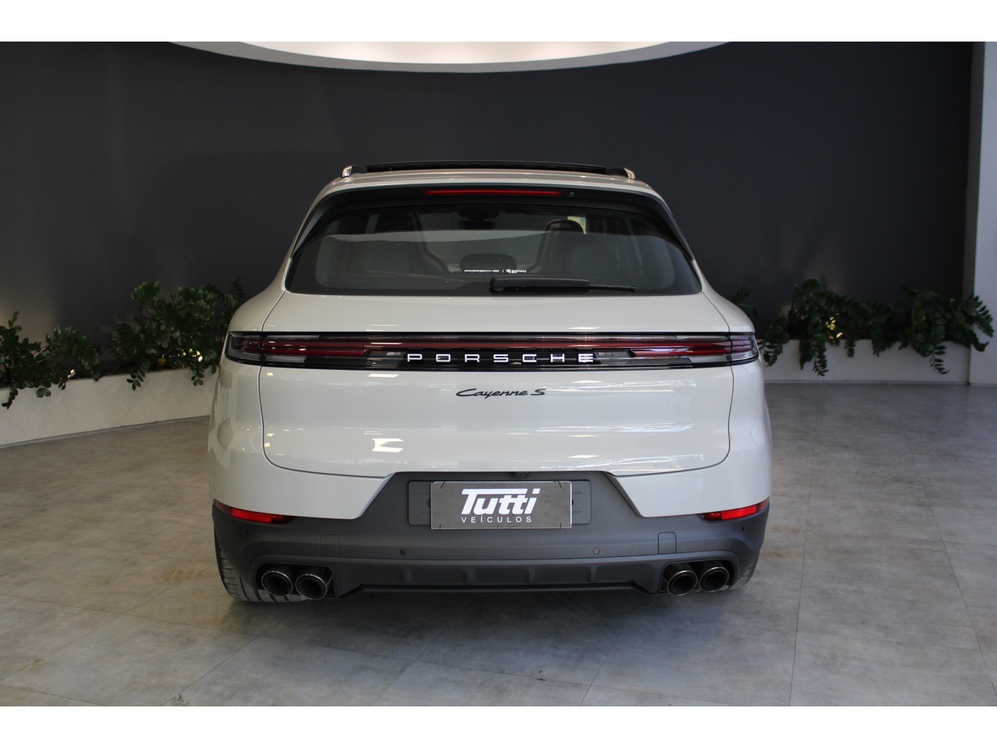 Porsche CAYENNE 2025