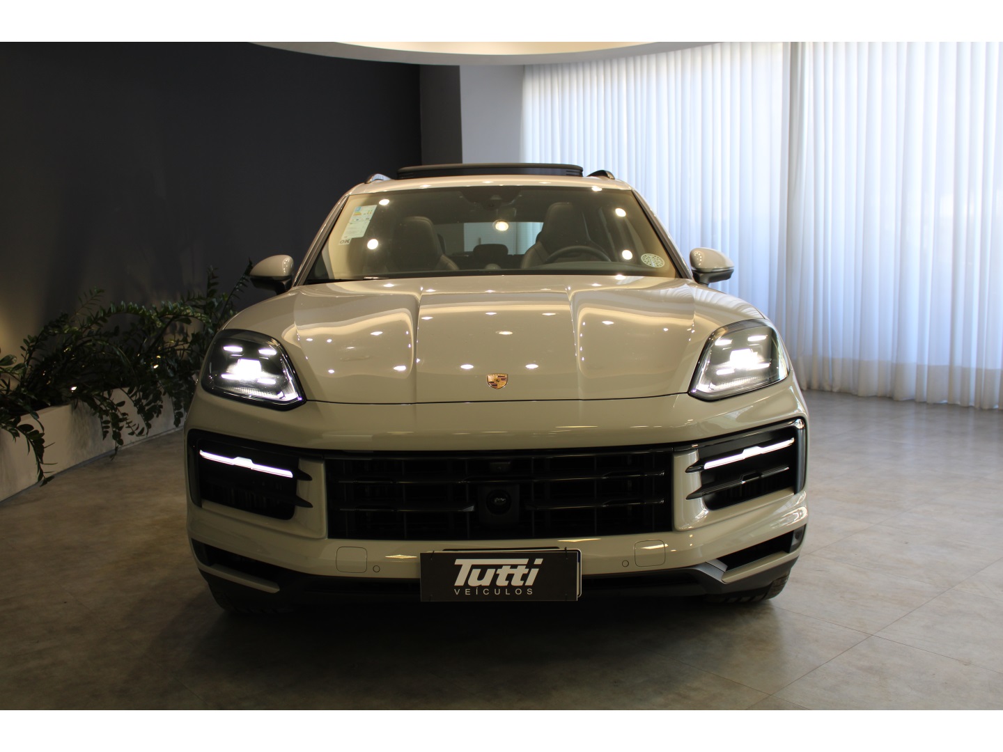 Porsche CAYENNE 2025