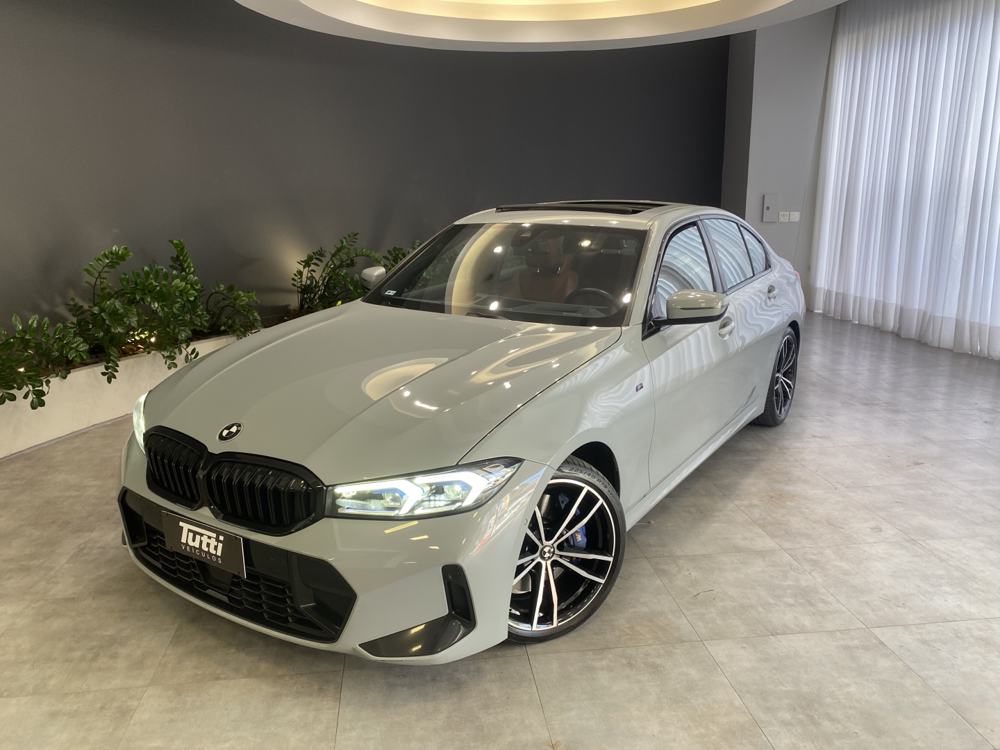 BMW 320i 2024