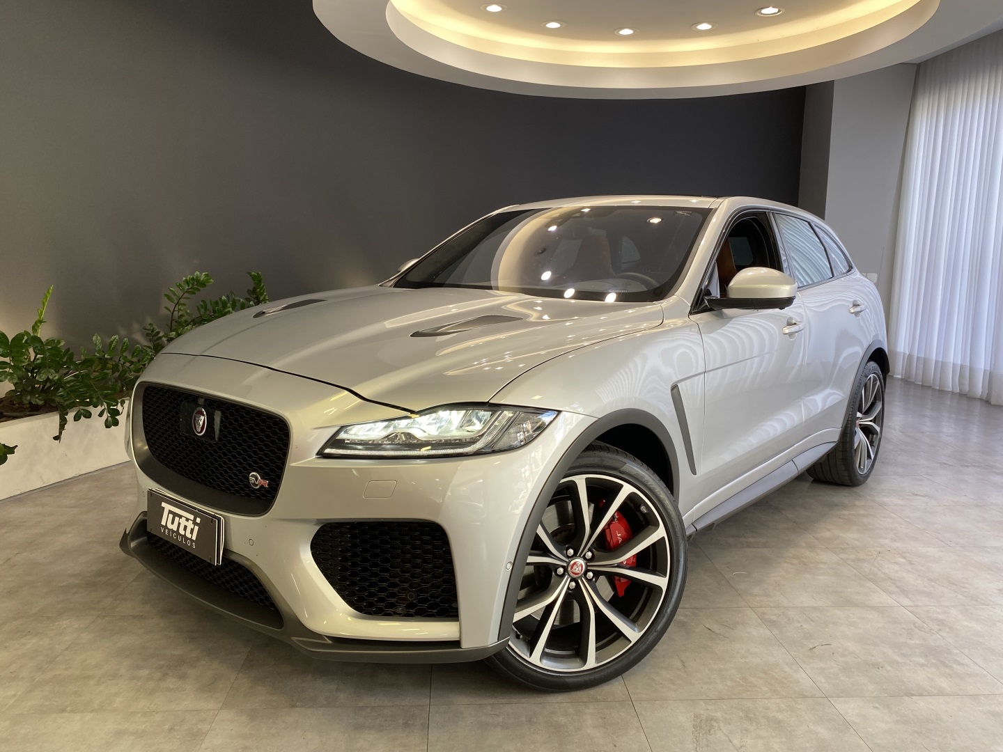 Jaguar F-PACE 2020