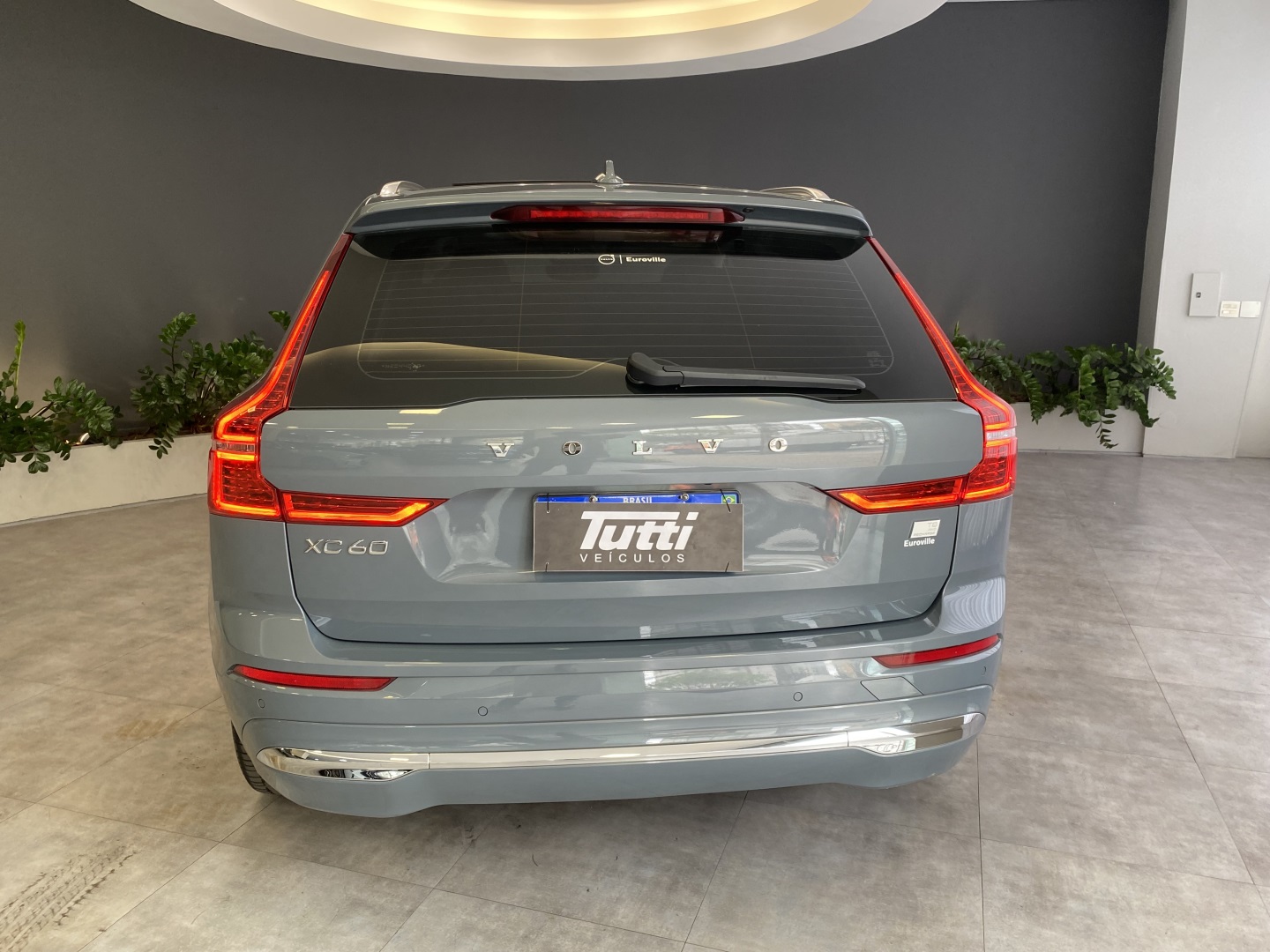 Volvo XC60 2022